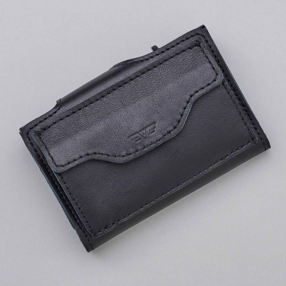 TRU VIRTU Click n Slide Wallet With Coin Pocket - Black